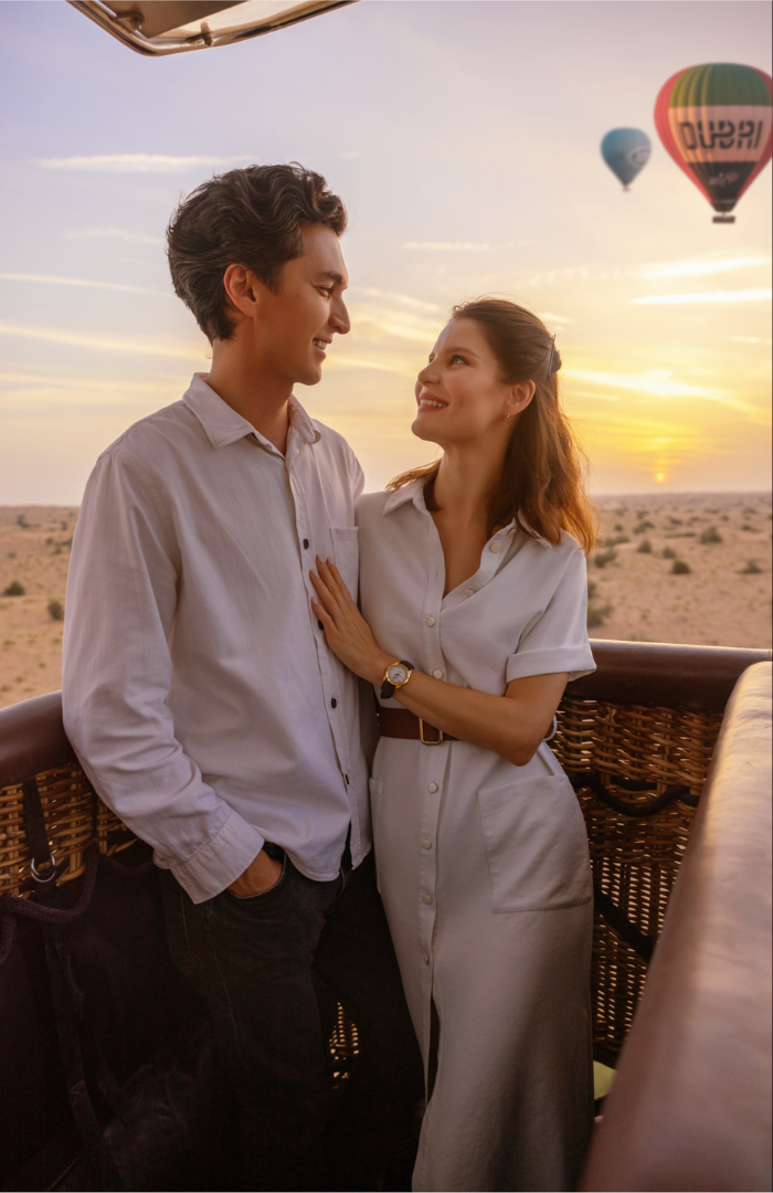 Romantic Flight with In-Flight Falcon Show