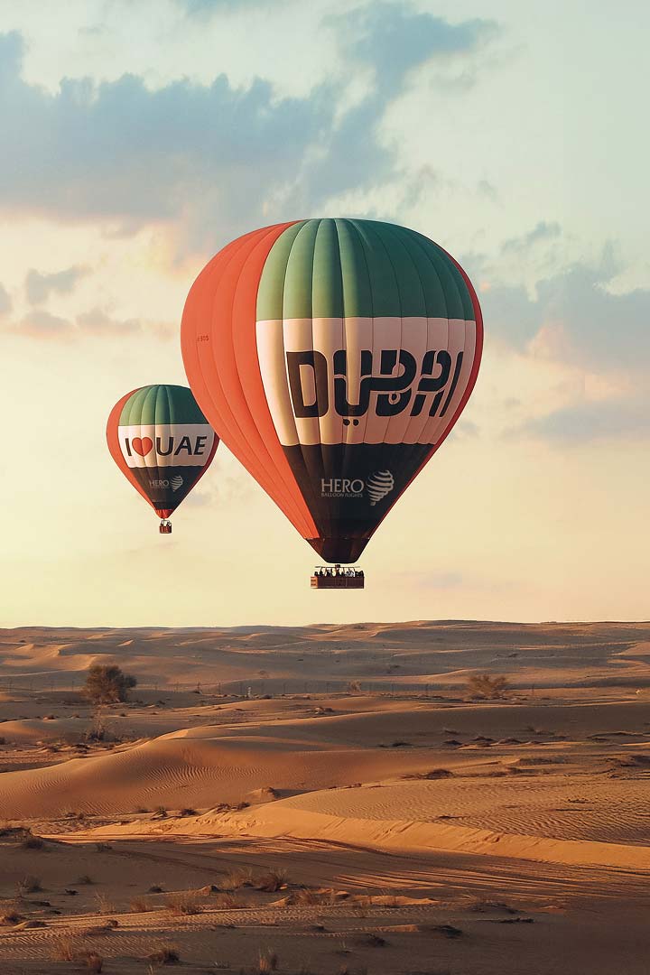 Romantic Flight with In-Flight Falcon Show